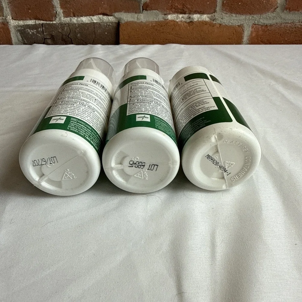 4 oz. Medline Remedy Cleanse No Rinse‎ Foam Cleanser Hypoallergenic Unscented 3